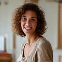 Photo de Camille Dubois, formatrice en couture et patronage