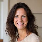 Charlène Duval, Styliste en Chef Veridian Bloom.